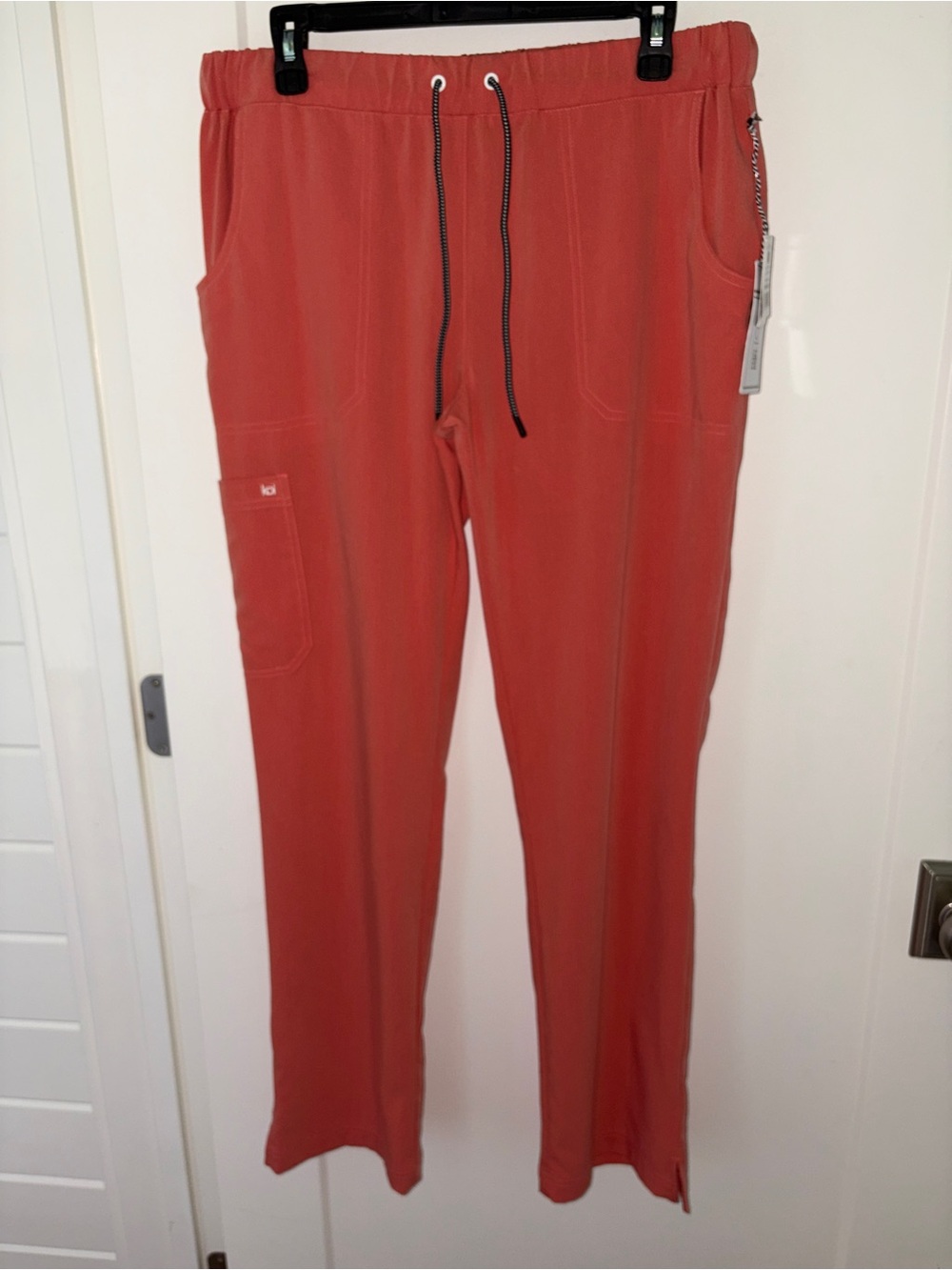 NWT Koi Next Gen Everyday Hero scrub pant sz M Reg 739-R 158